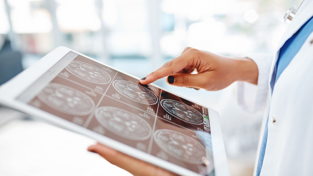 universal-viewer-header1-ci-en