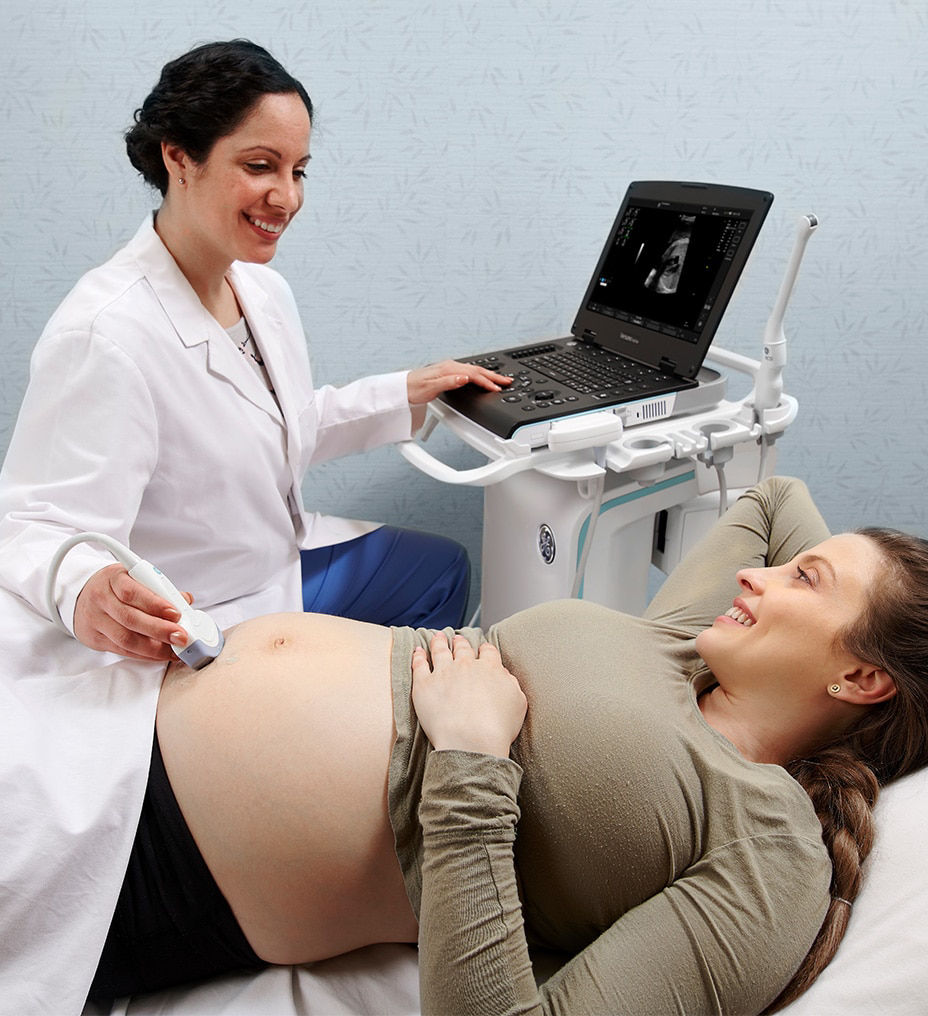 versana-active-ultrasound-patient-gets-ultrasound-ci-en
