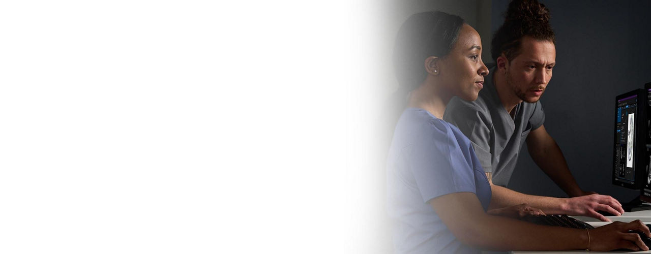 viewpoint-6-ultrasound-nurses-using-computer-ci-en