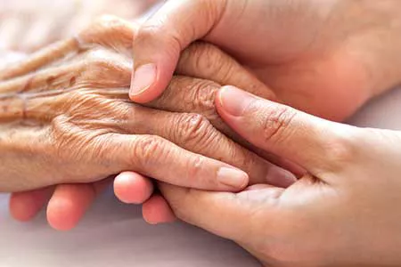 visipaque-oncology-hands-450x-graphics-cm-