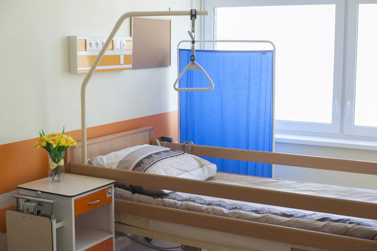 hospice-4135835_1280