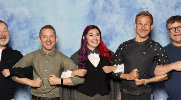 MEGACON Orlando fan photos with Lord of the Rings actors.