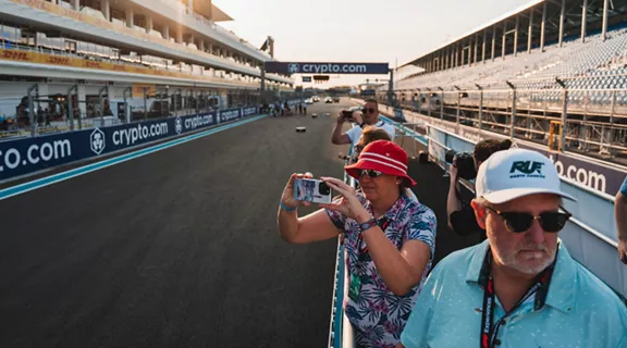 Fans on F1 racing tracks