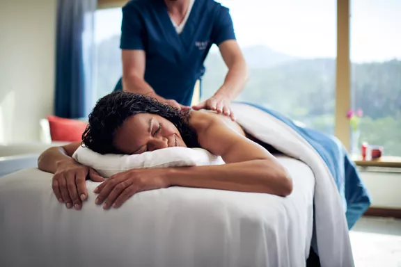 A guest getting a message