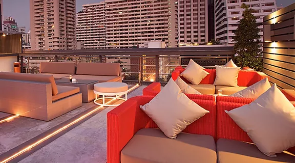 "Enjoy fine thrills, night sky, good company on a rooftop lounge!"