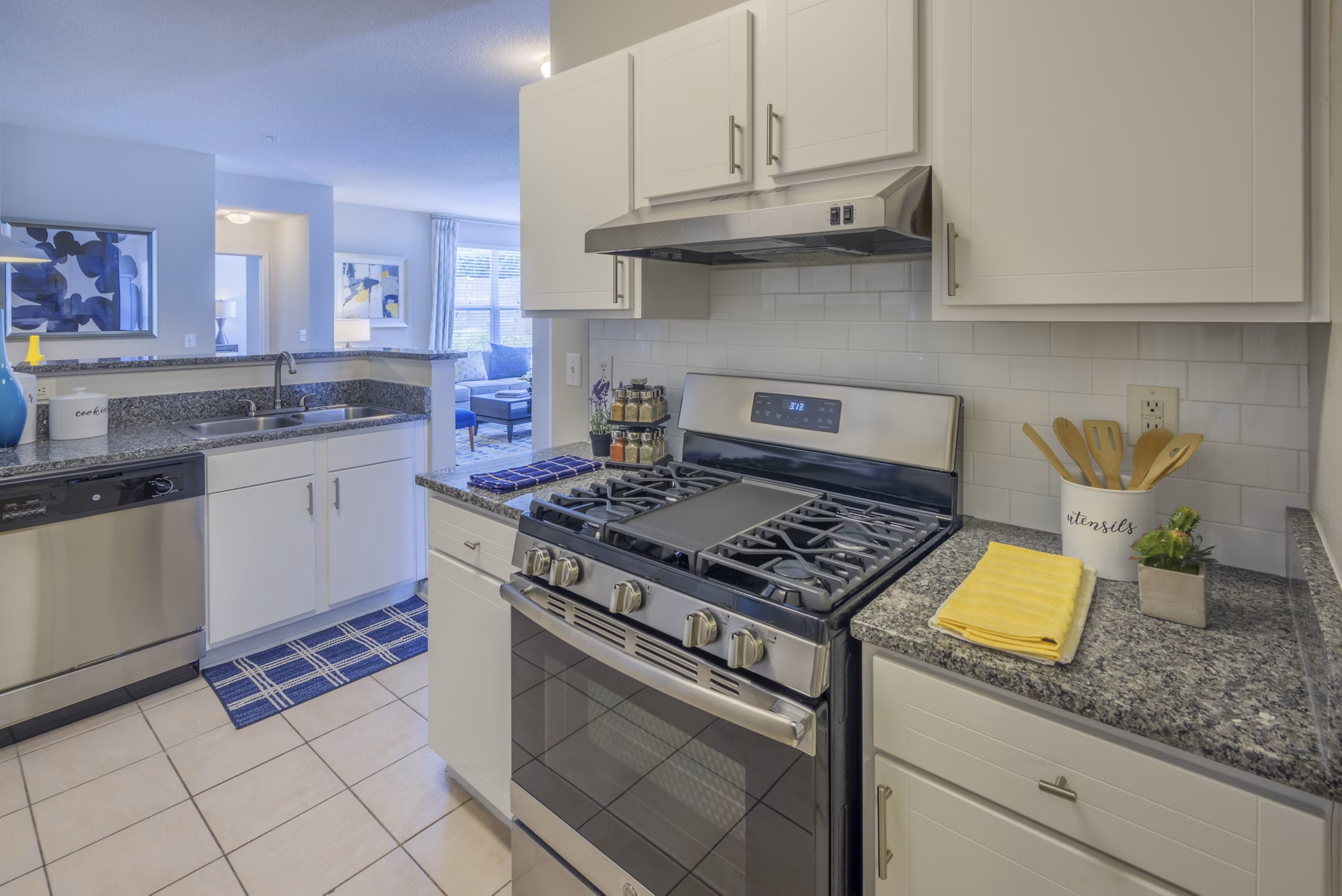 kitchen at Aventura RTP Apartments 