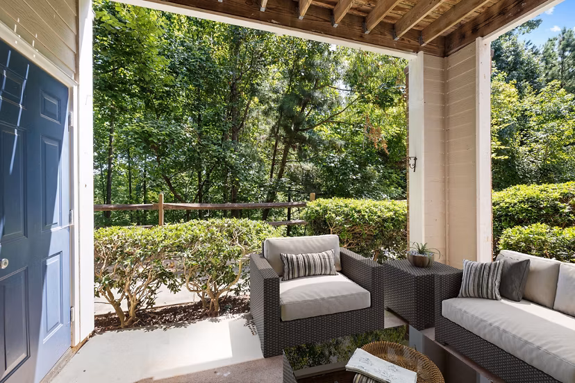 patio at Aventura RTP Apartments