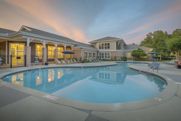 pool at Aventura RTP Apartments 