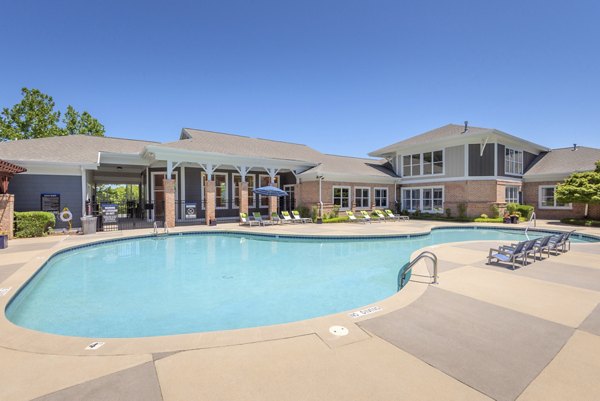 pool at Aventura RTP Apartments 