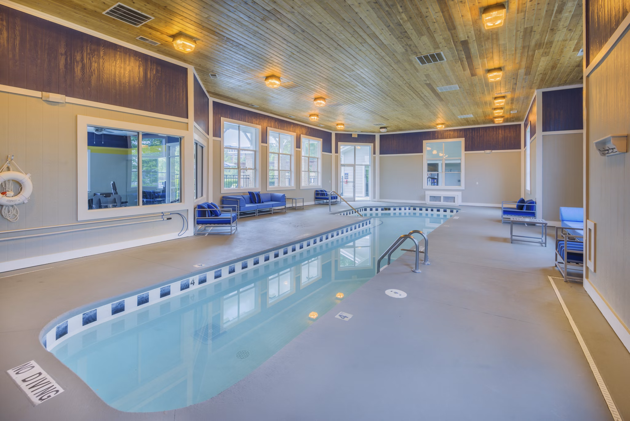 pool at Aventura RTP Apartments 