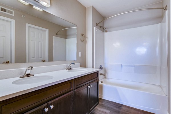 bathroom at Bellaire Ranch Apartments