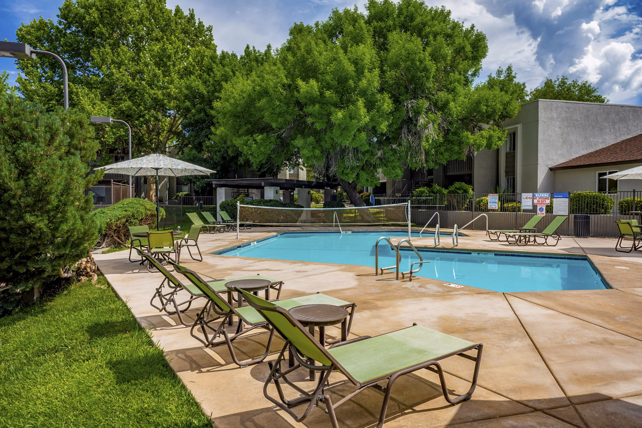 pool at Eagle Point Apartments