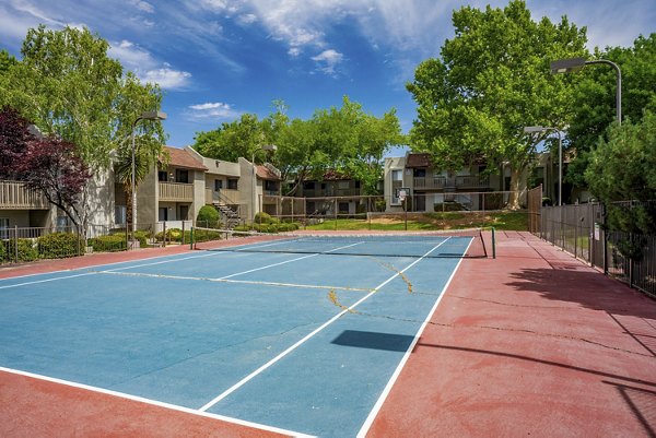 tennis court at Eagle Point Apartments