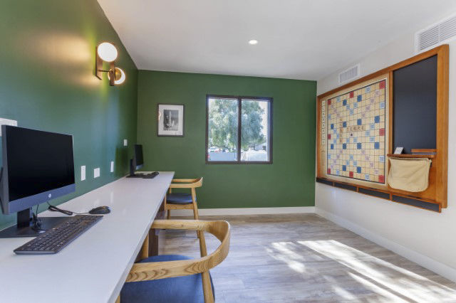 Work space at Avana Tempe Apartments (4 of 4)