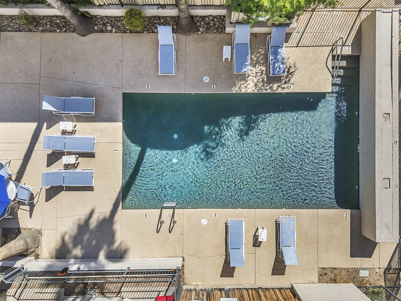 Pool at Fountain Plaza (5 of 5)
