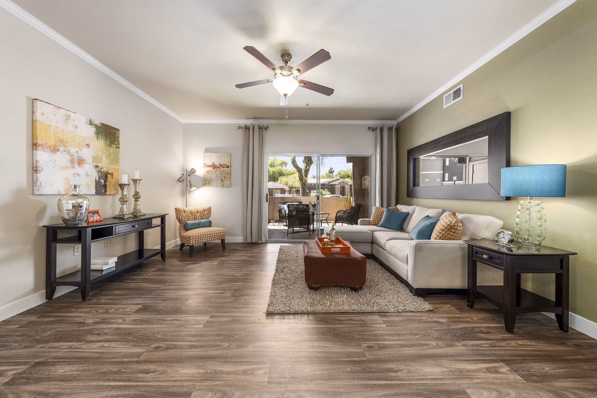 living room at Stonebridge Ranch Apartments