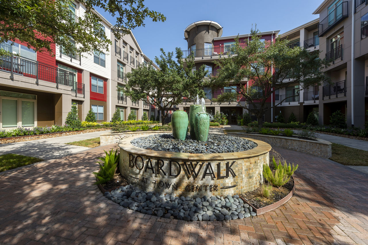 Boardwalk At Town Center Apartments Spring Tx 2 of 12