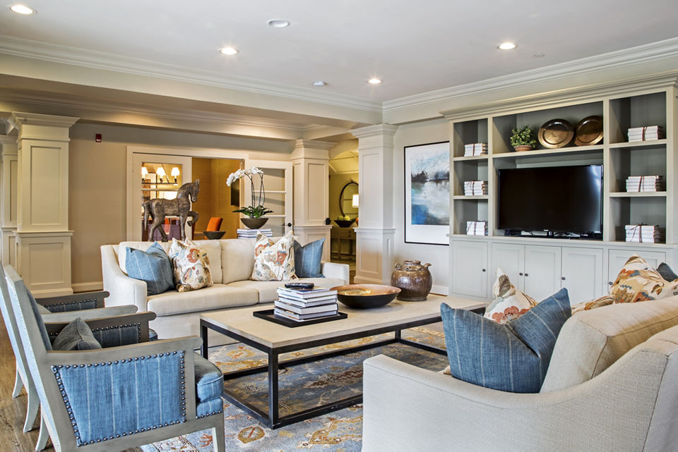 Boardwalk at Town Center: Elegant clubhouse with modern design and stylish seating options for residents