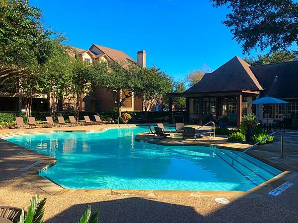 Pool at The Villages of Briar Forest
