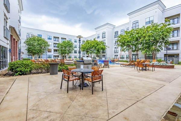grill area/patio at Us Bayou Park Apartments
