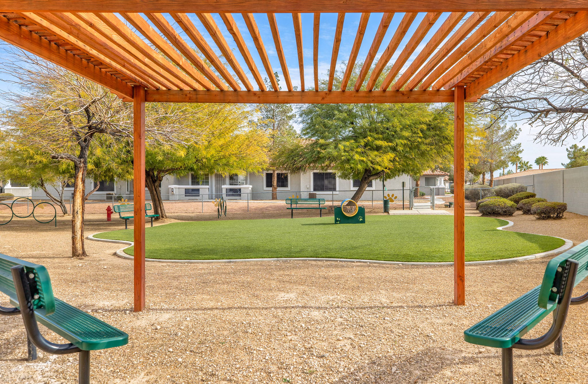 recreational area at Destinations Alexander Apartments 