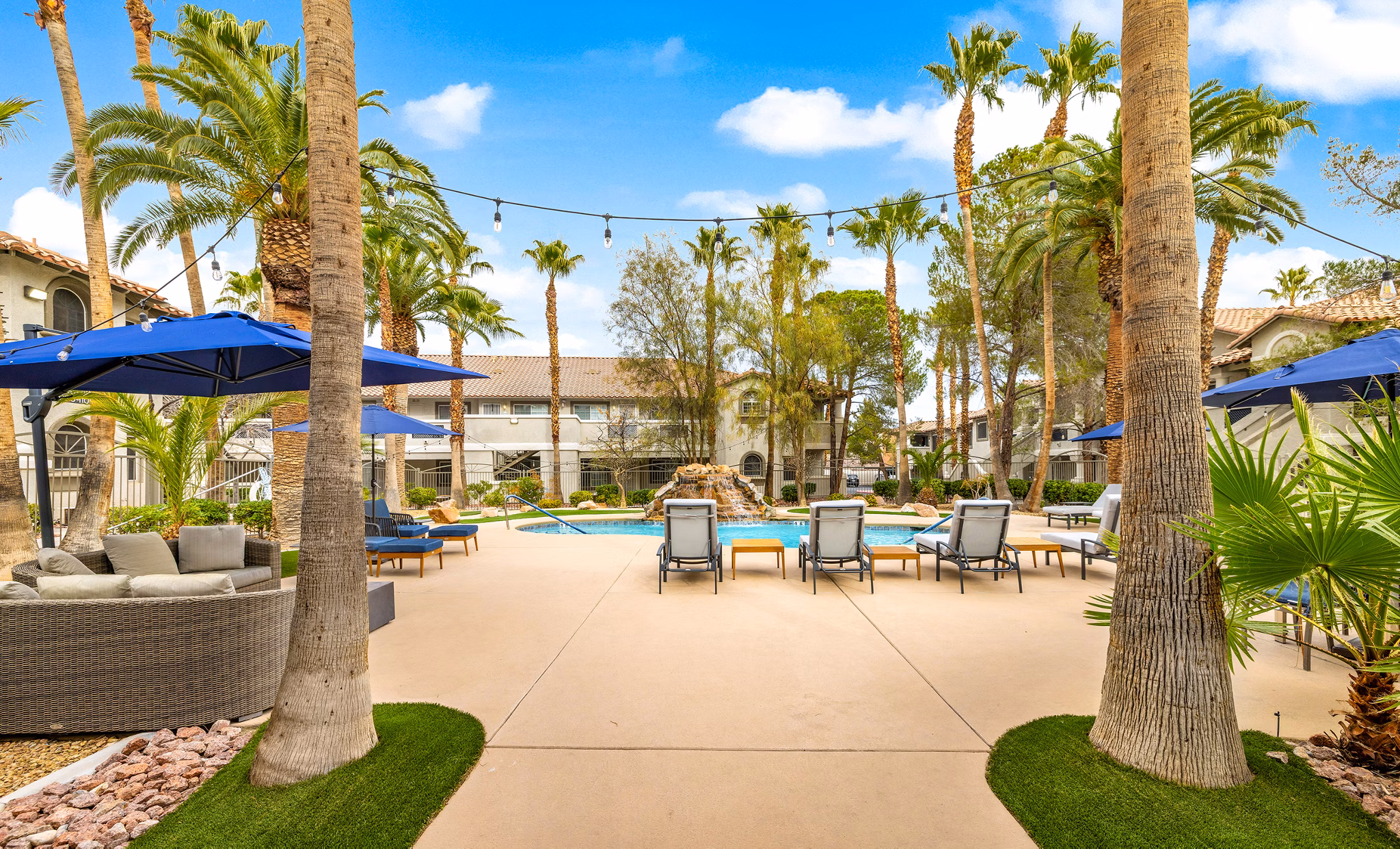 pool at Destination Pueblo - TRS Apartments 
