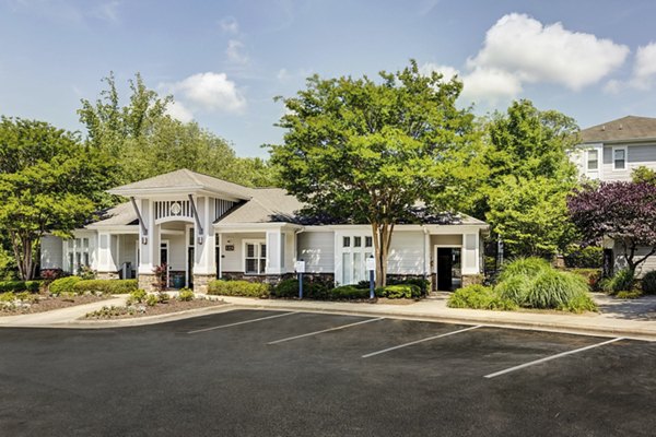 exterior at Avana Lake Norman Apartments