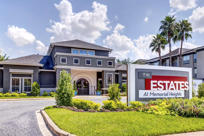 Estates at Memorial Heights: Modern luxury apartments in Houston