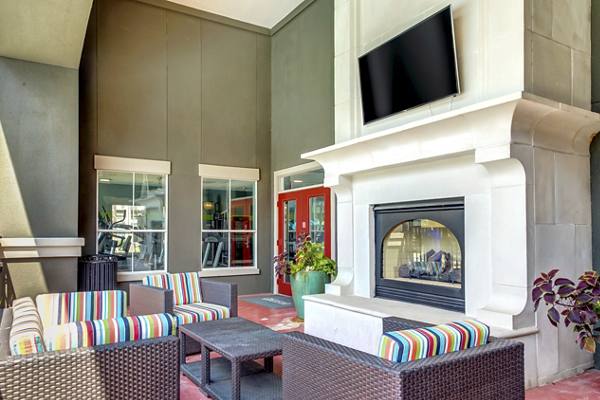 clubhouse at Estates at Memorial Heights Apartments