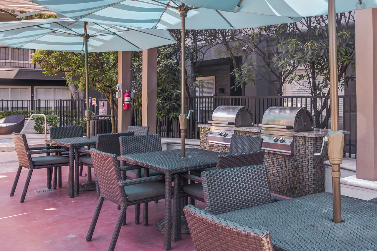 Grill area at Estates At Memorial Heights Apartments (2 of 2)