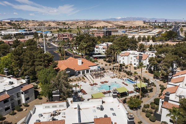 Montego Bay Apartments: Scenic view of luxury homes near the waterfront