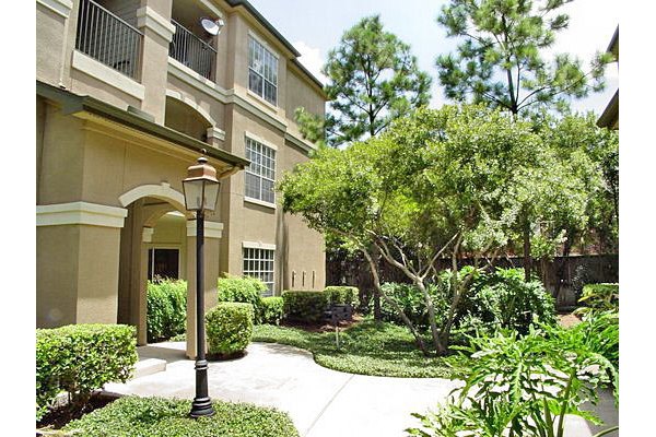 exterior at The Boulevard Apartments