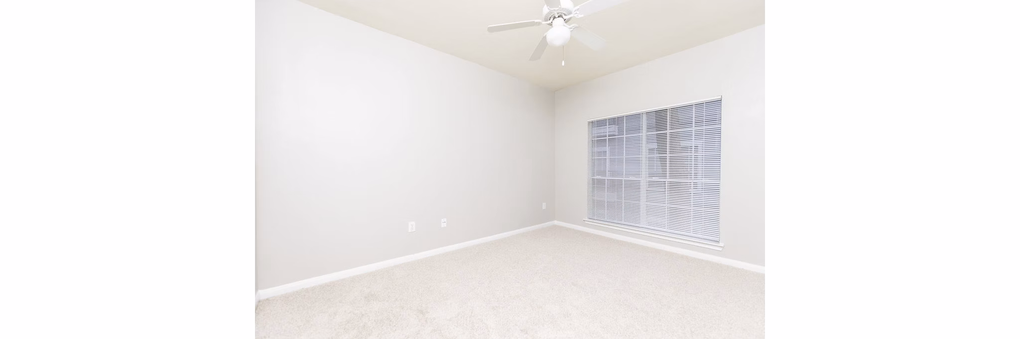 Bedroom at Plaza at River Oaks Apartments