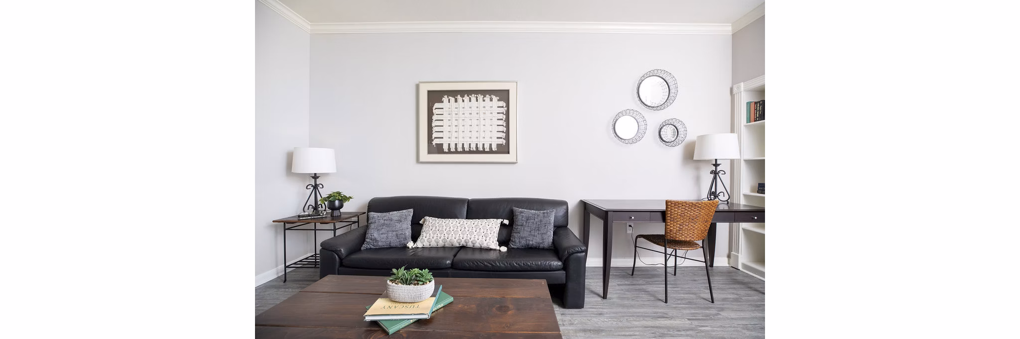 Living Room at Plaza at River Oaks Apartments