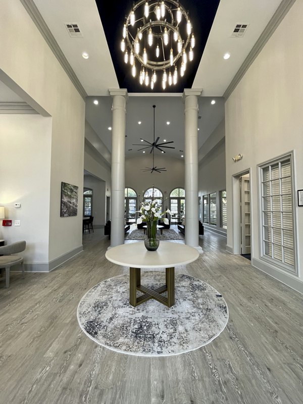 lobby at Paramount at Kingwood Apartments