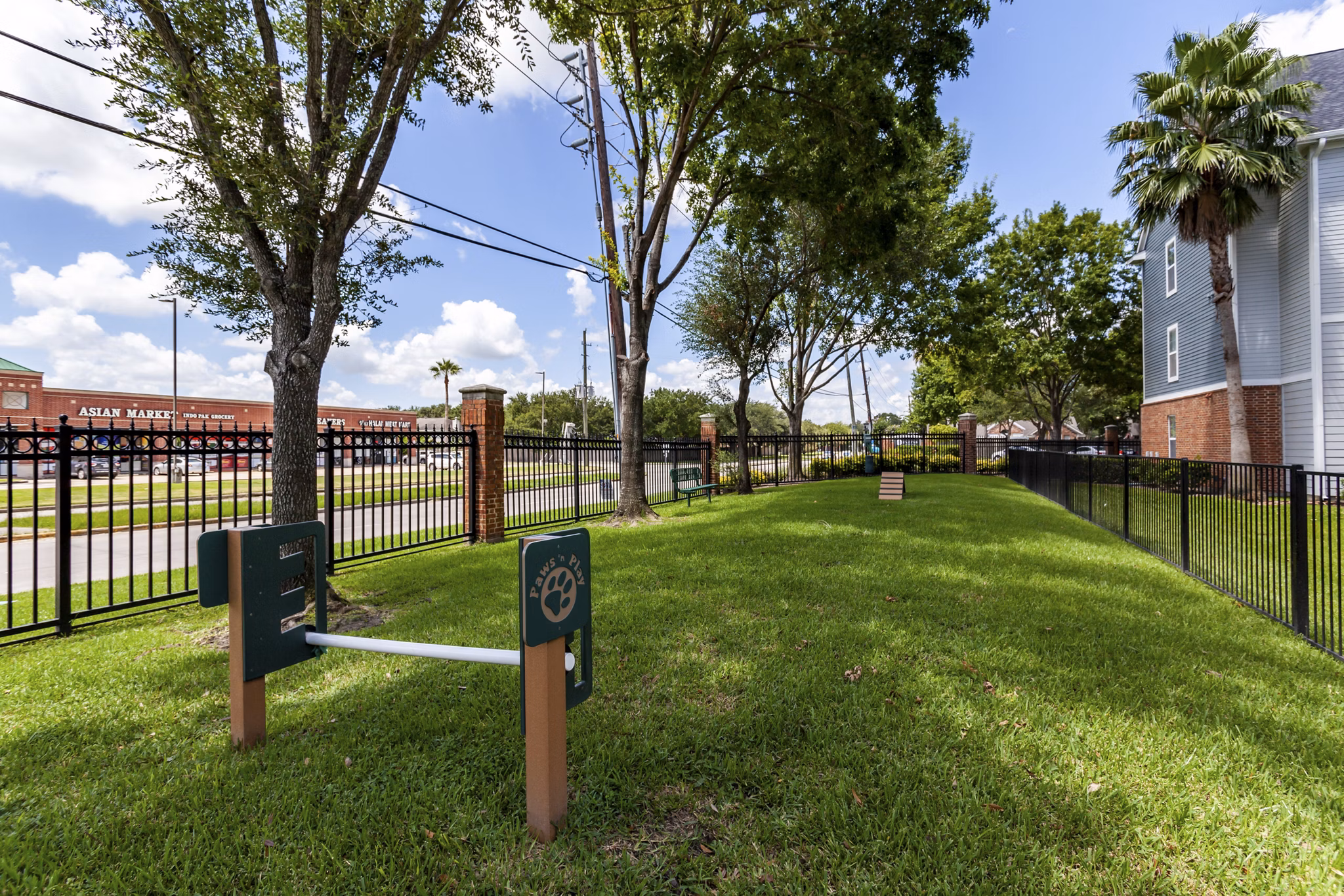 dog park at Avana Sugar Land Apartments