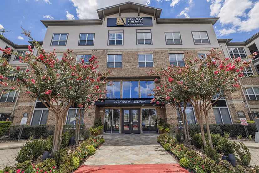 exterior at Auxo at Memorial Apartments