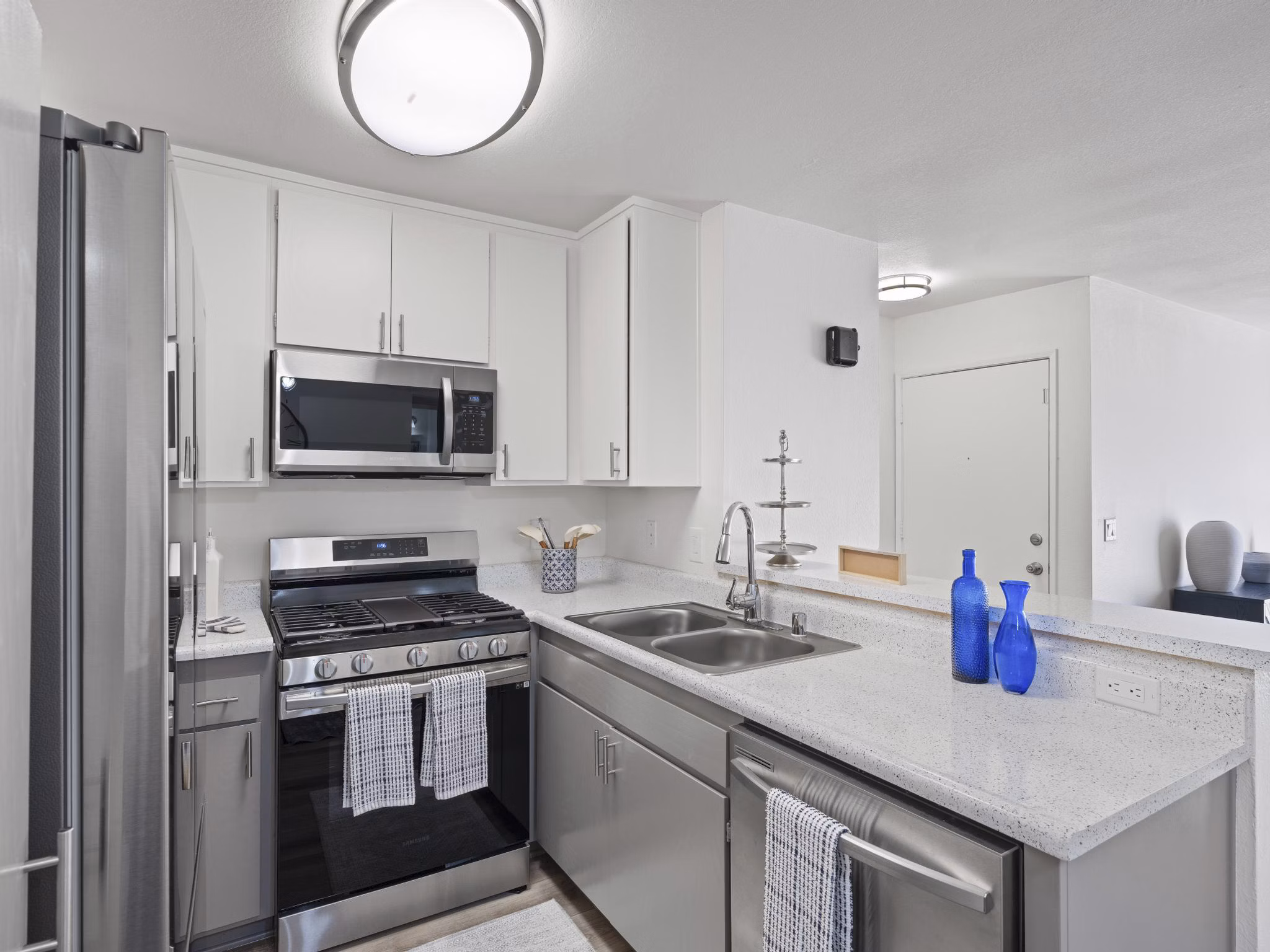 Kitchen at Diamond Park Apartments