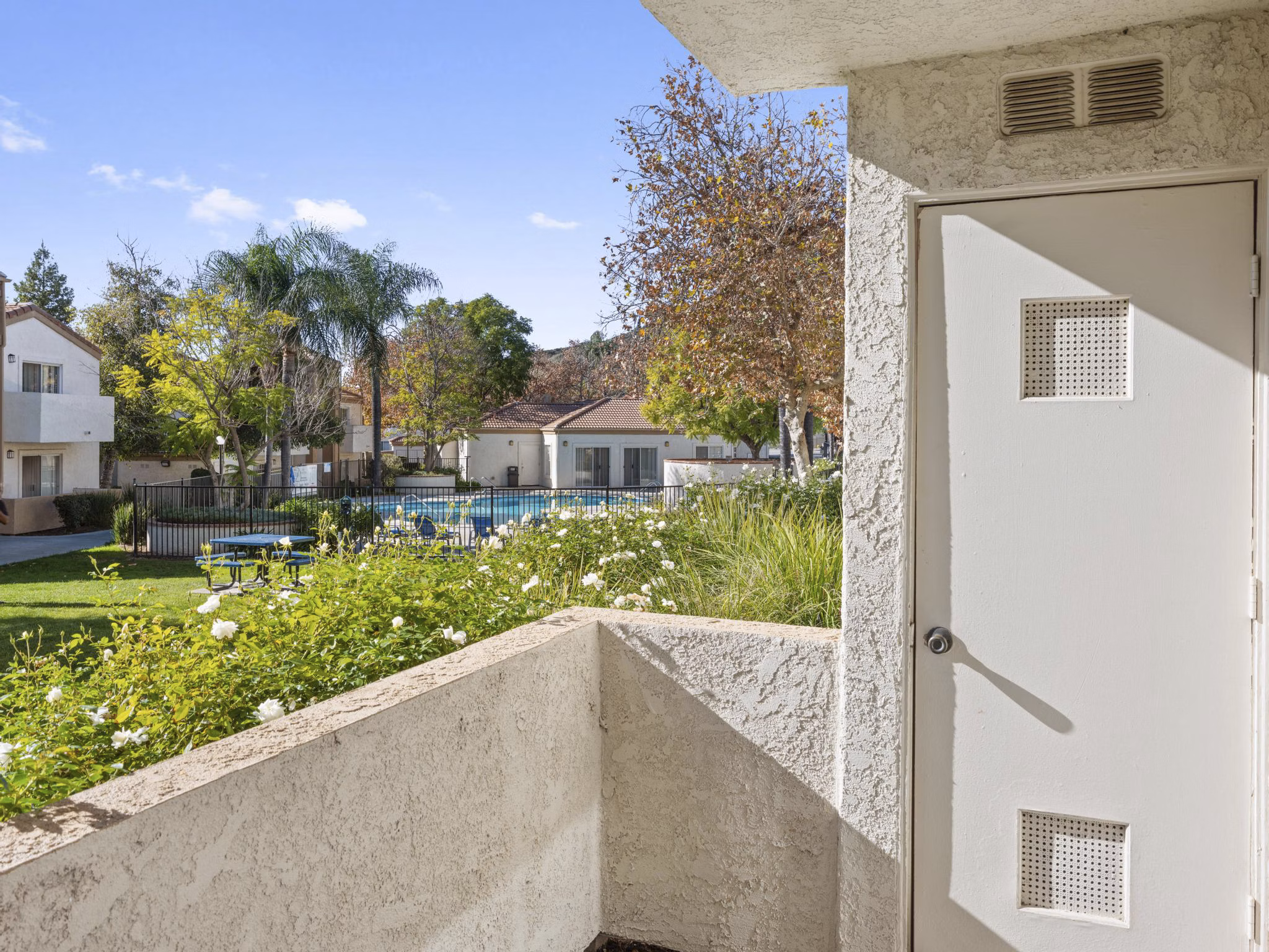 Balcony at Diamond Park Apartments