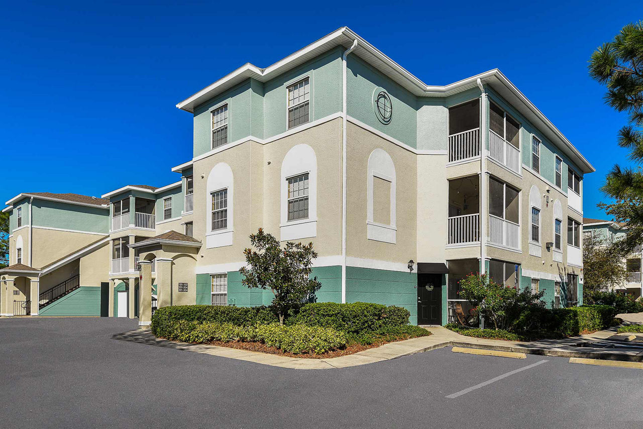 Villas At Gateway Apartments Pinellas Park Fl 2 of 12