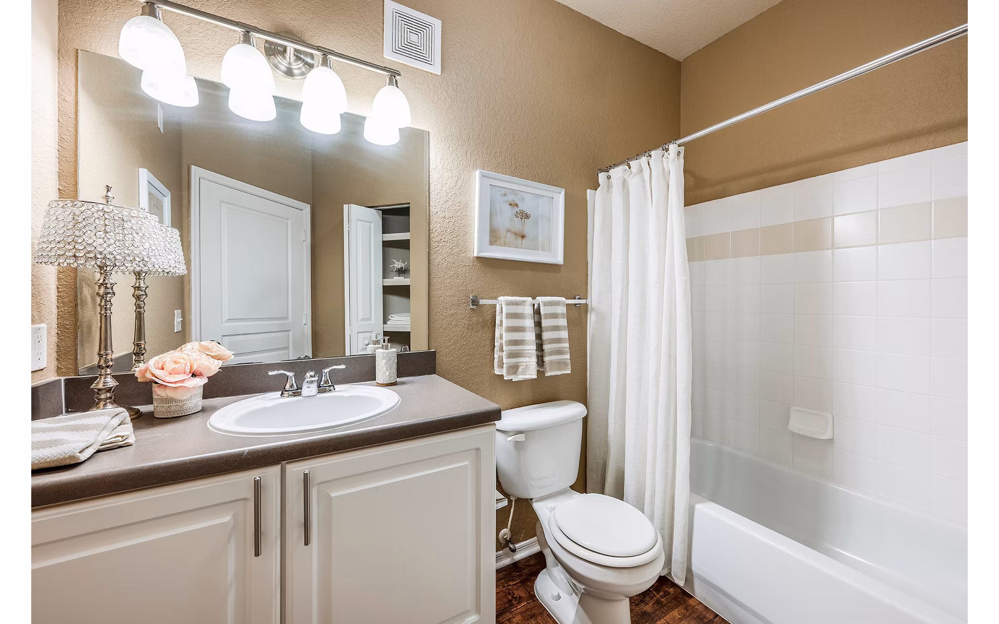 bathroom at Villas at Gateway Apartments