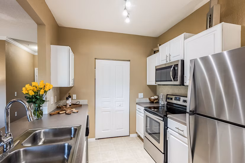 kitchen at Villas at Gateway Apartments