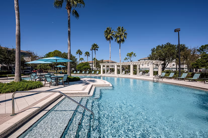 pool at Villas at Gateway Apartments 