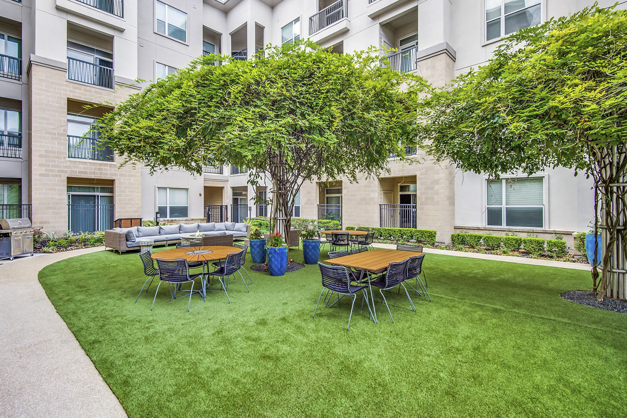 Grill area at Domain At City Centre (4 of 4)