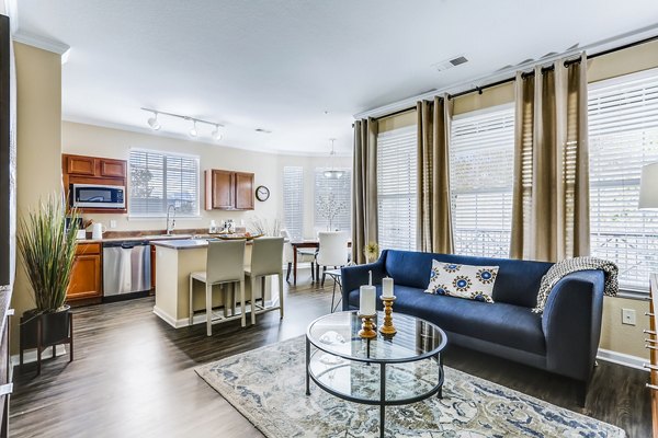 Contemporary living room with elegant furnishings at Waterford Lone Tree Apartments