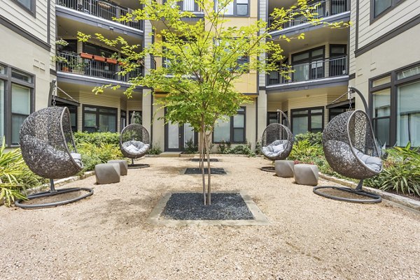 courtyard at Milano Apartments