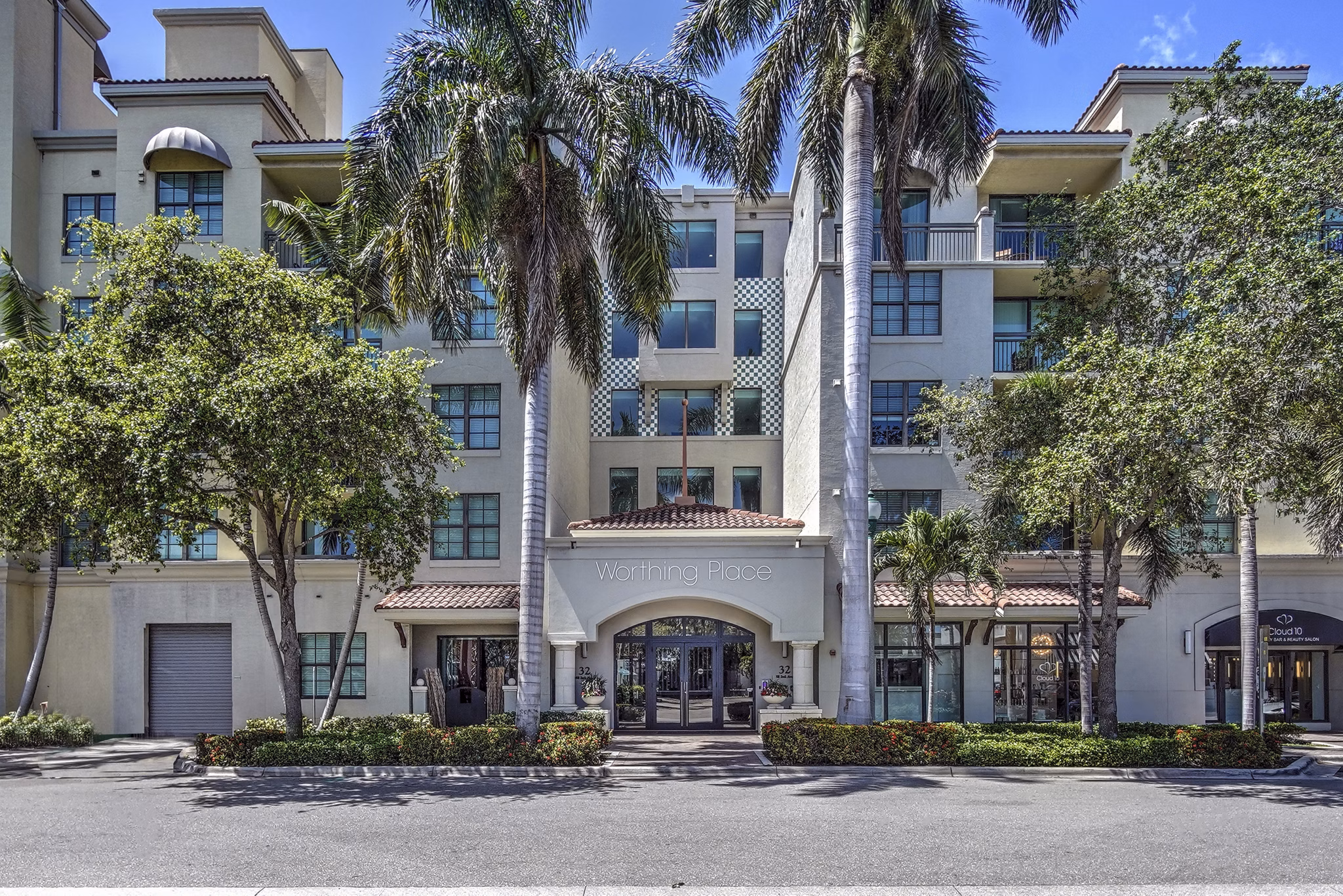 building/exterior at Worthing Place Apartments