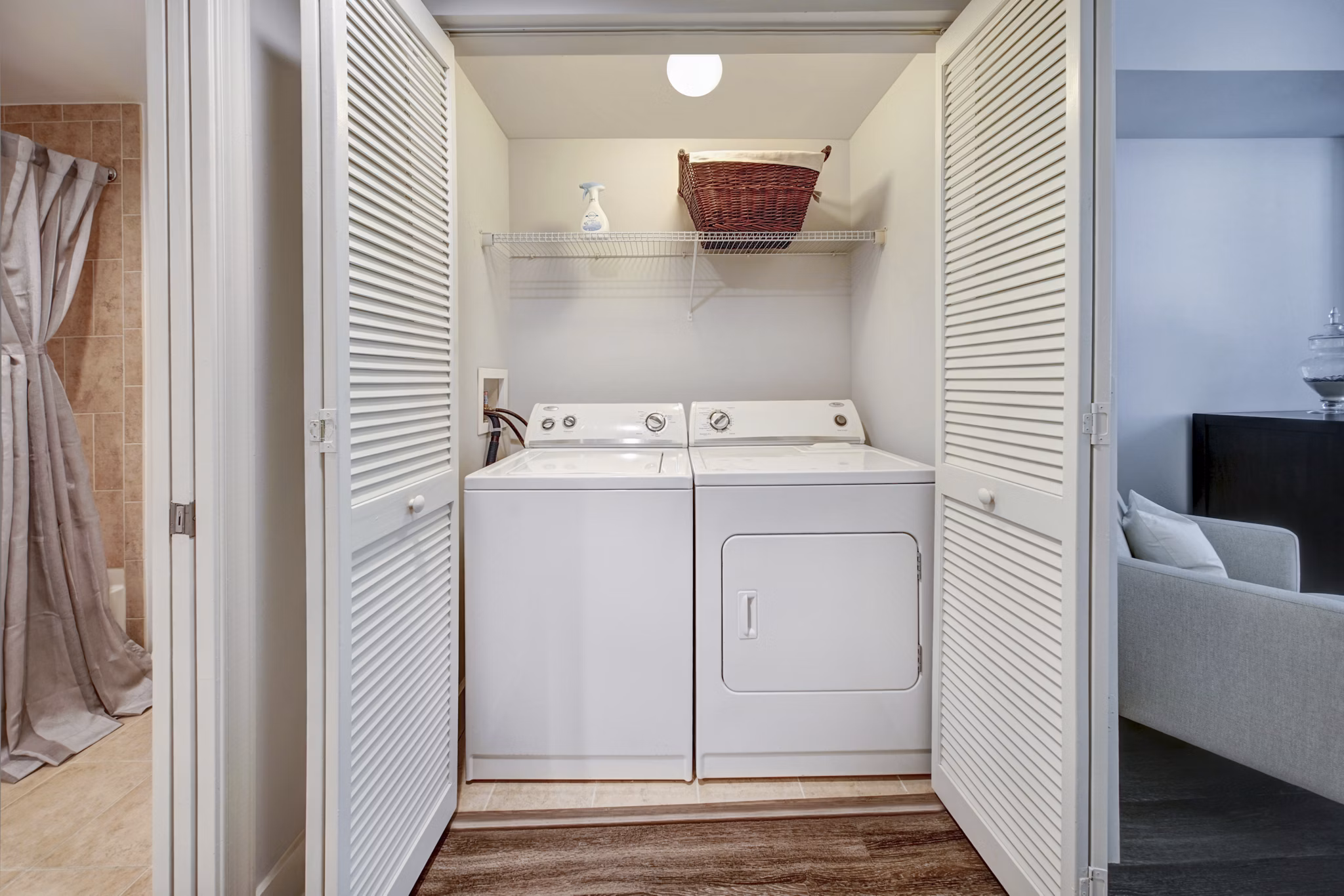 laundry facilities at Worthing Place Apartments 