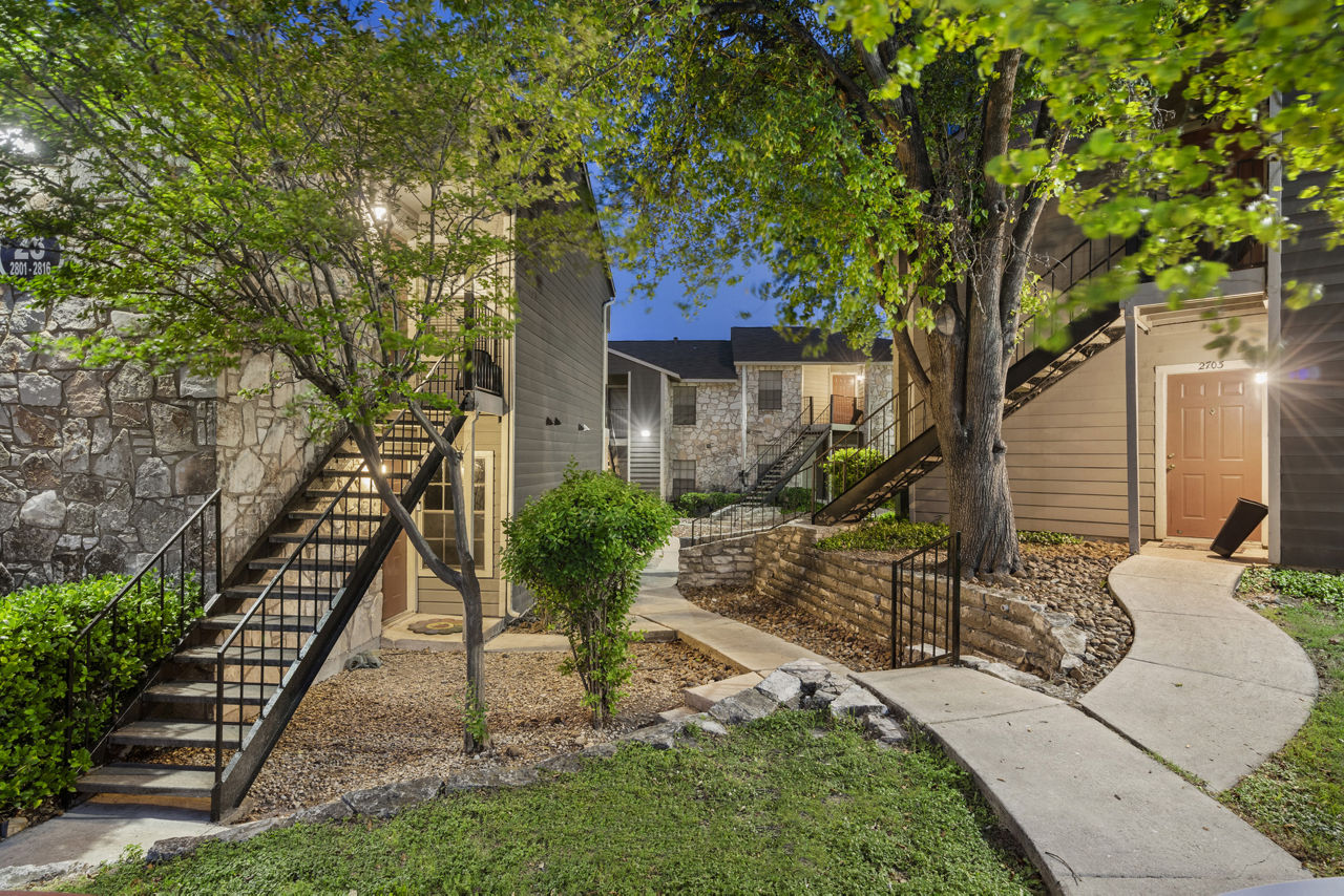 Seraphina Castle Hills San Antonio Tx 2 of 12