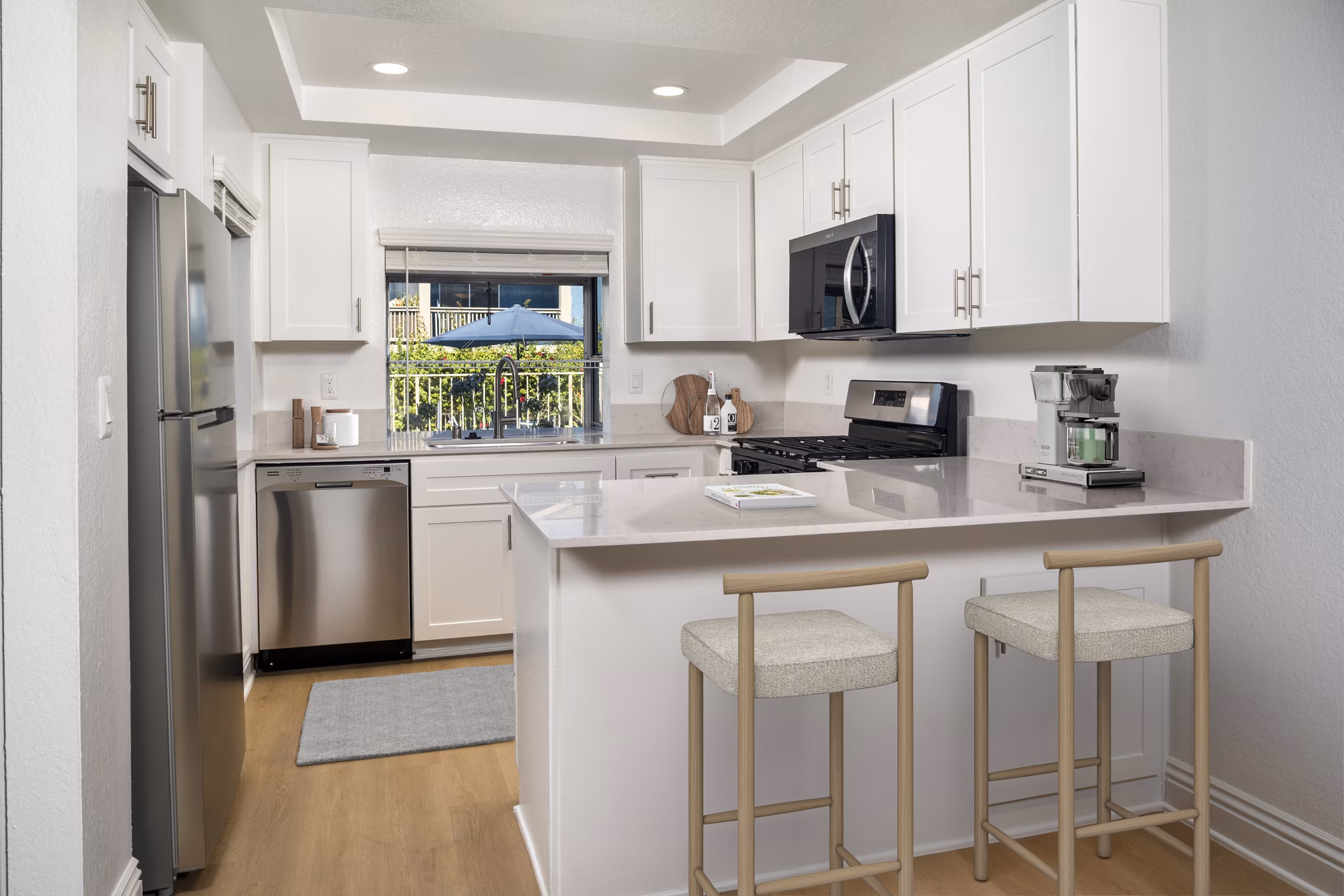 dining room at Rancho Vista Apartments